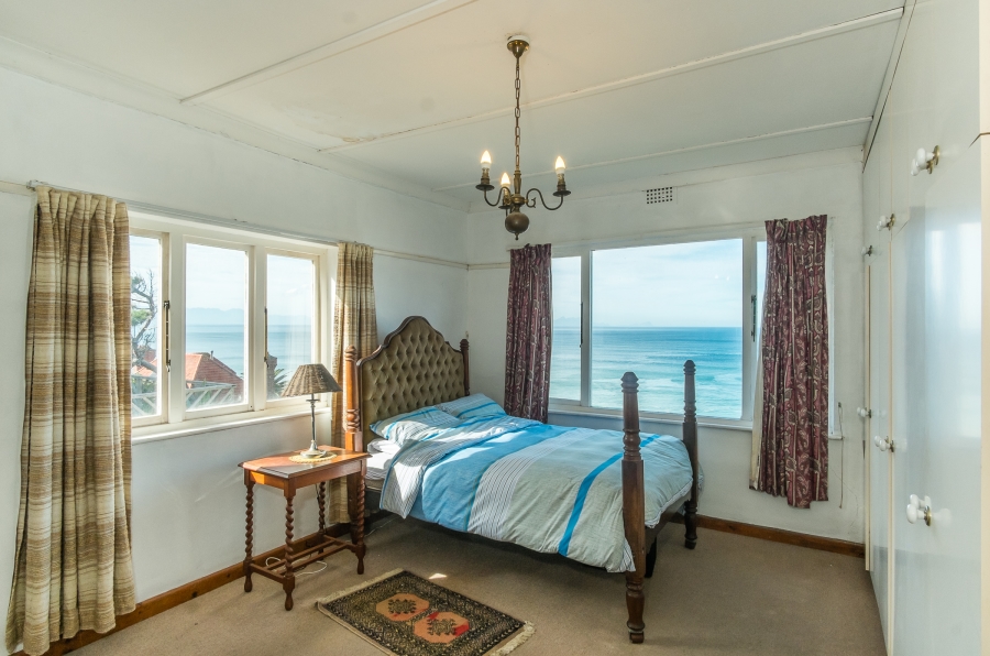 4 Bedroom Property for Sale in St James Western Cape